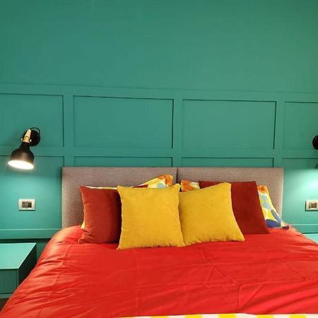 Helga'S Deluxe 3 Apartment Tiranë Ngoại thất bức ảnh
