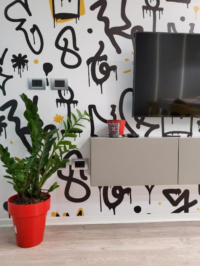 Helga'S Deluxe 3 Apartment Tiranë Ngoại thất bức ảnh