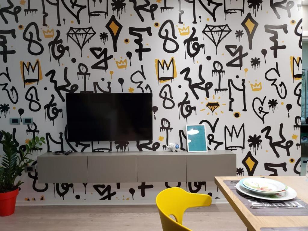 Helga'S Deluxe 3 Apartment Tiranë Ngoại thất bức ảnh