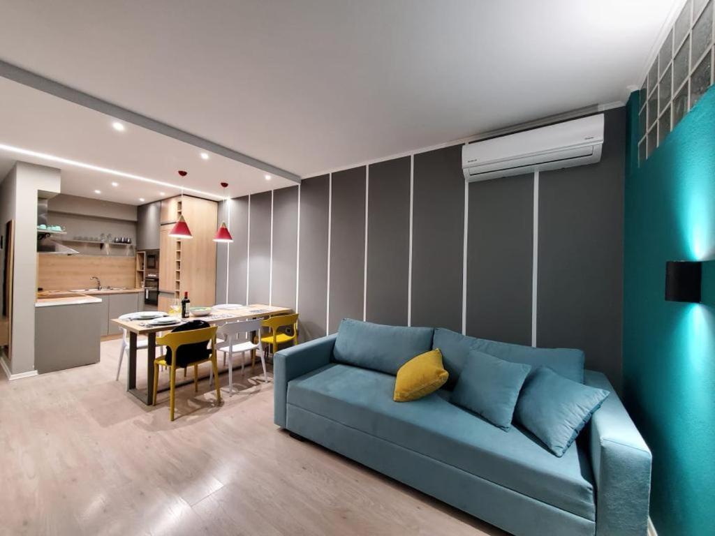 Helga'S Deluxe 3 Apartment Tiranë Ngoại thất bức ảnh