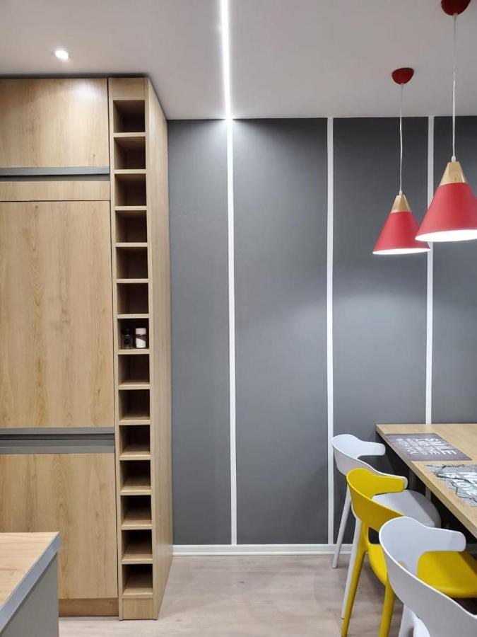 Helga'S Deluxe 3 Apartment Tiranë Ngoại thất bức ảnh