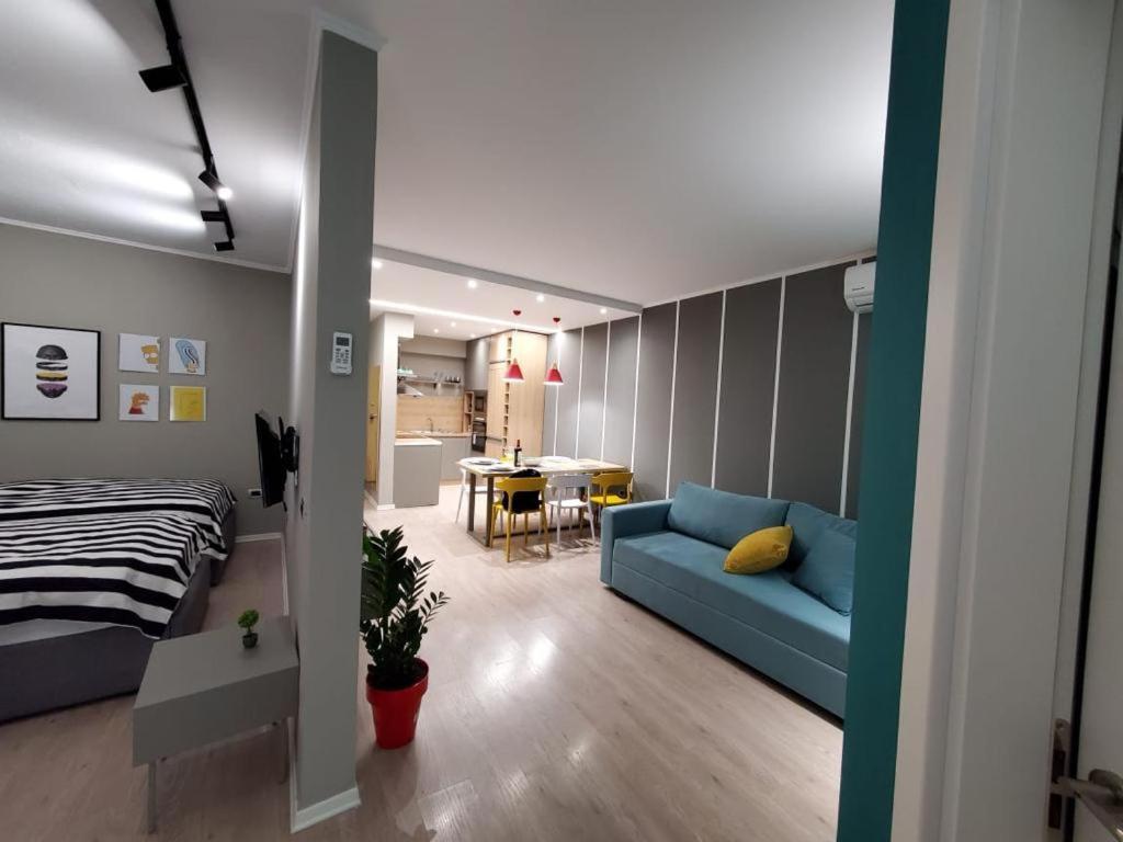 Helga'S Deluxe 3 Apartment Tiranë Ngoại thất bức ảnh